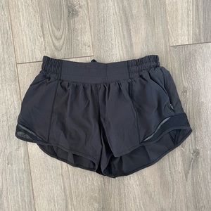 Lululemon Hotty Hot Short